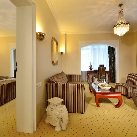 Parkhotel Adler 5*