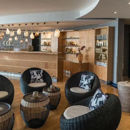 Parkhotel Adler Hotell